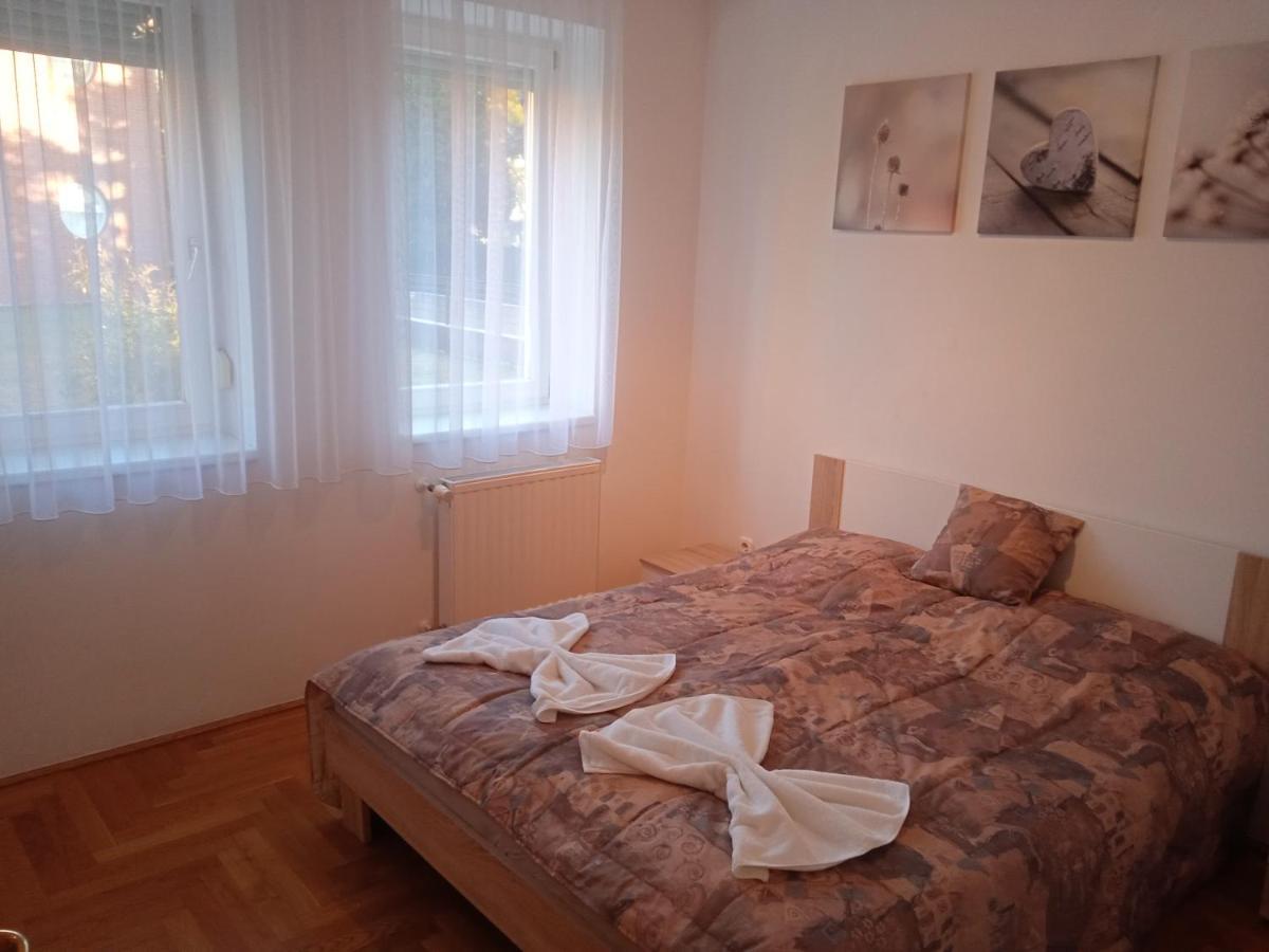 Family Apartment-Csaladias Hangulat Gyor Luaran gambar